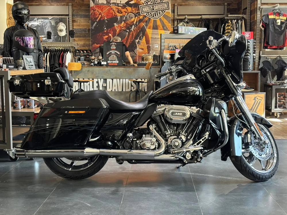 Harley-Davidson CVO STREET GLIDE