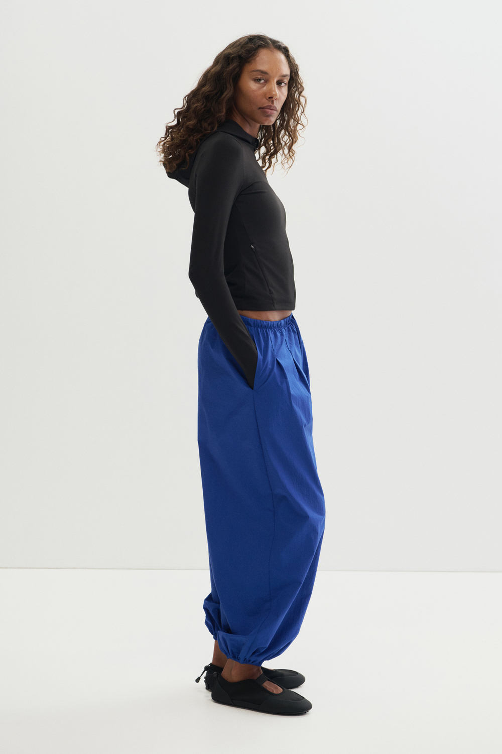 Водоотталкивающие спортивные брюки-баллоны - H&M