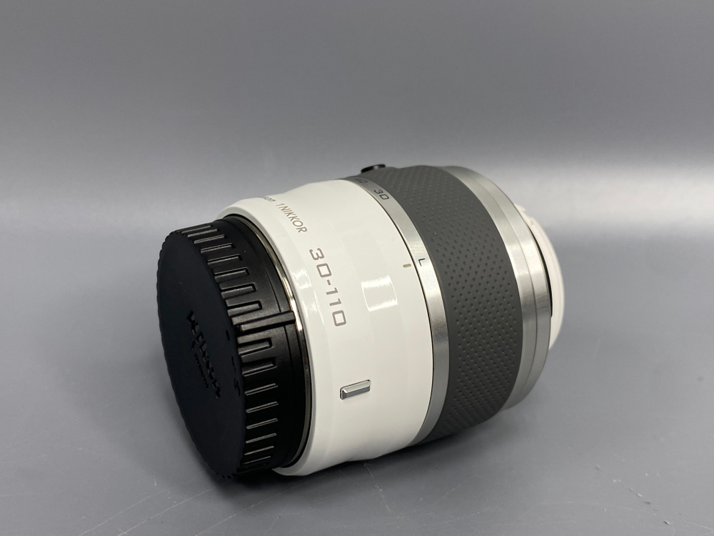 Nikon 30-110mm 3.8-5.6 VR Nikkor 1 Белый