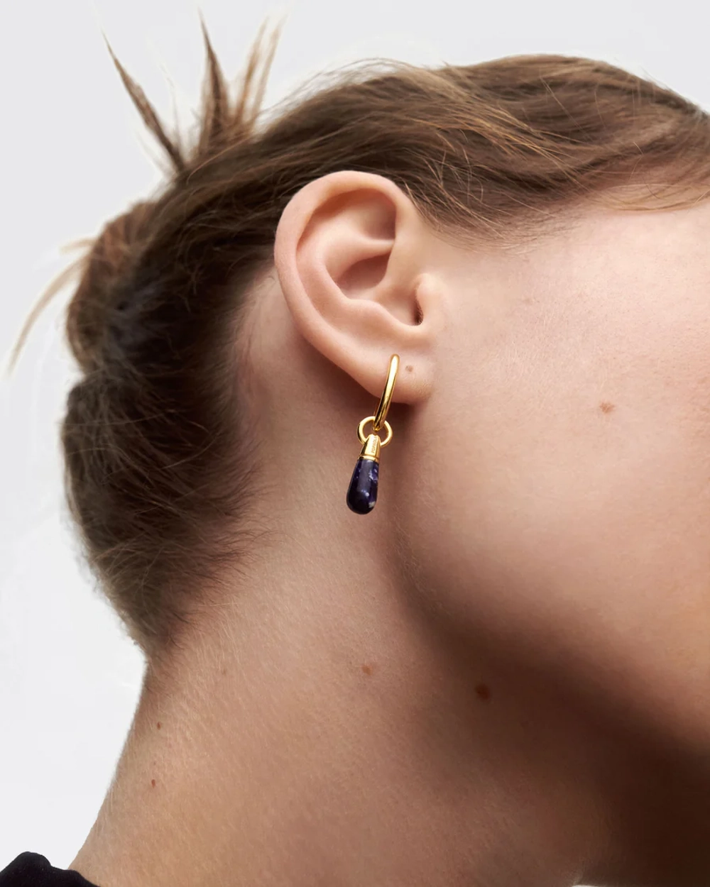 Одиночная серьга Sodalite Jupiter серебро 925 пробы покрытое золотом