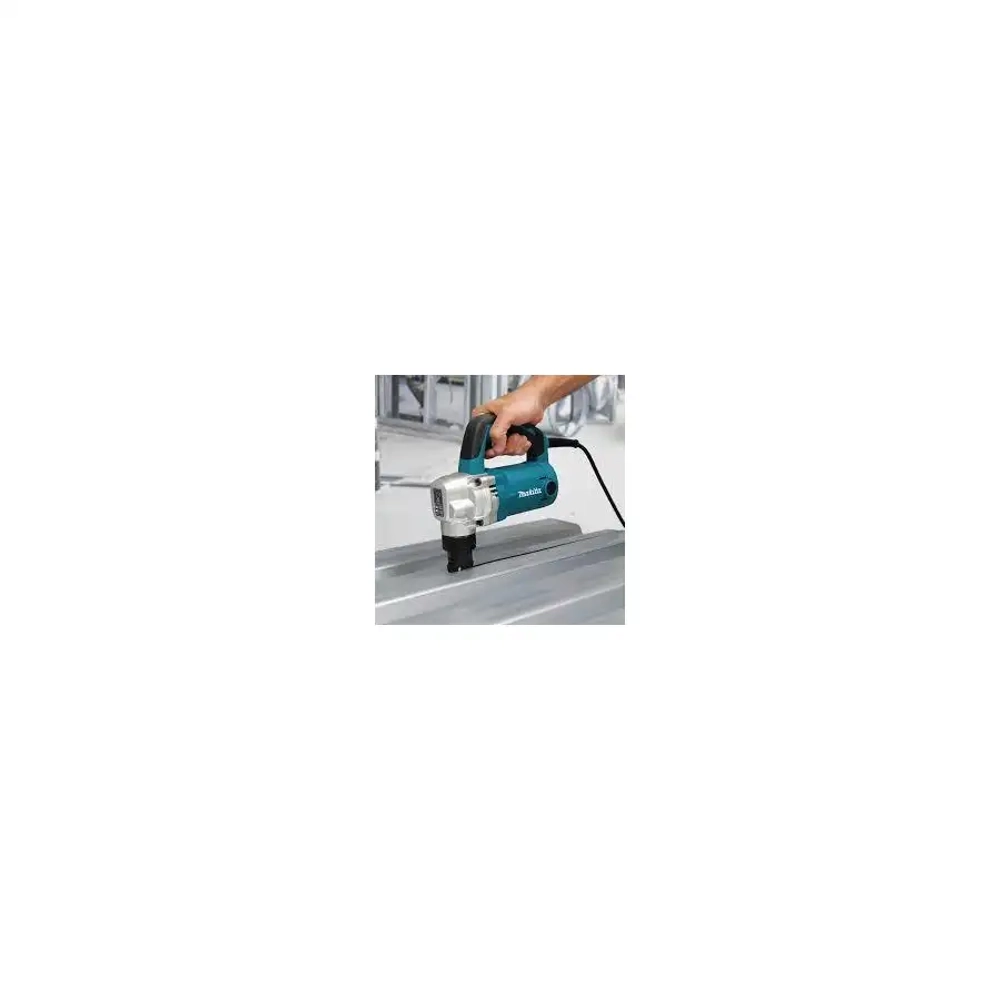 Высечные ножницы Makita JN3201J