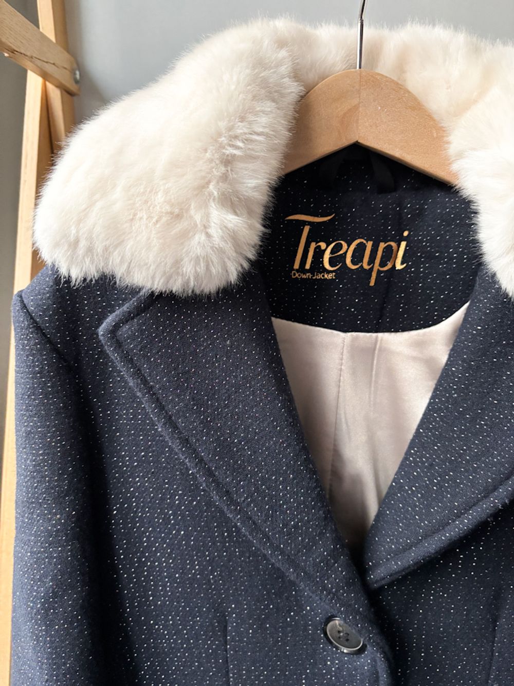 Шерстяное пальто Treapi, 128