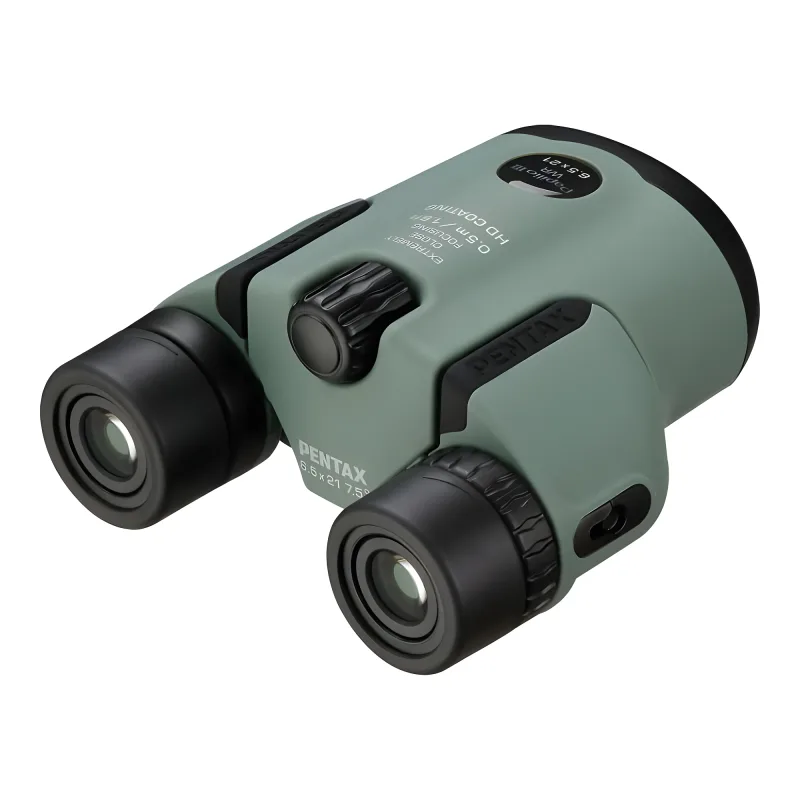 Бинокль PENTAX Papilio III 6.5x21 WR оливковый - вид сверху и чуть справа