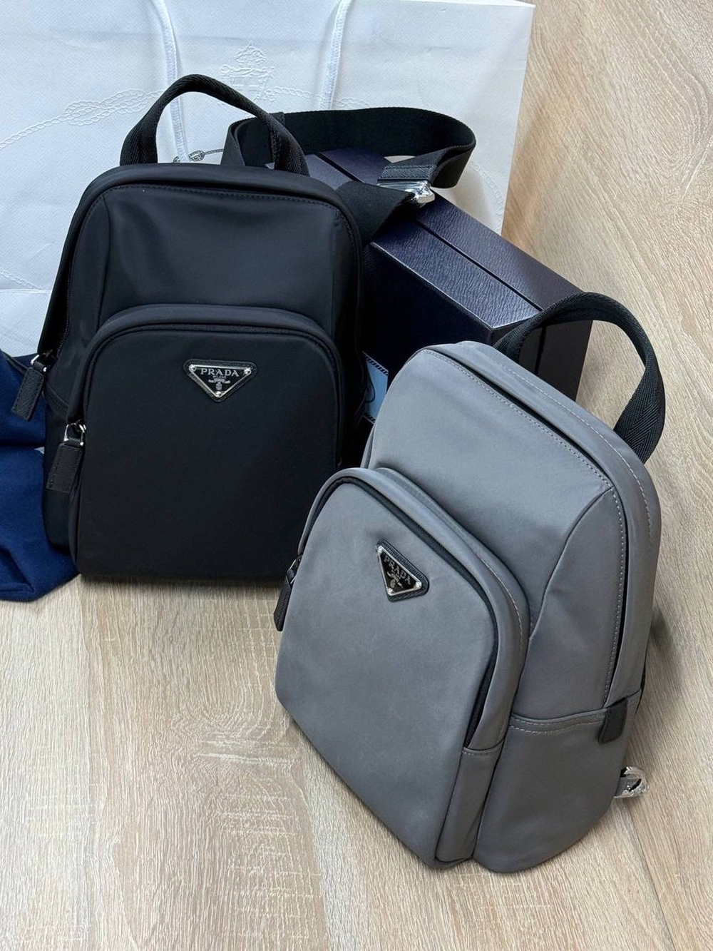 Рюкзак-слинг Prada