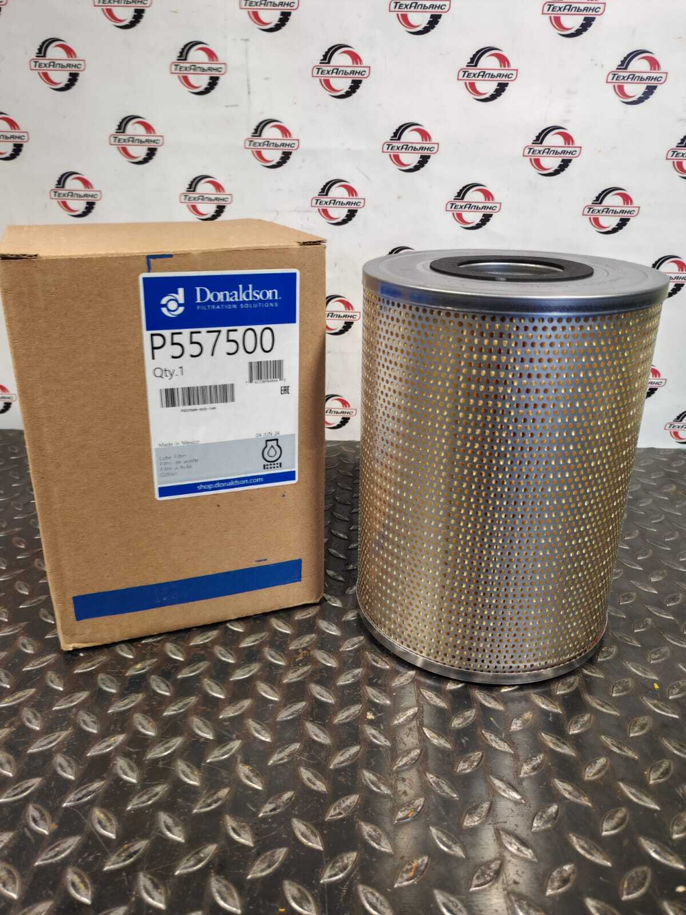 Фильтр масляный Donaldson P557500