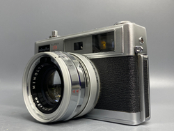 Minolta Hi-Matic 11