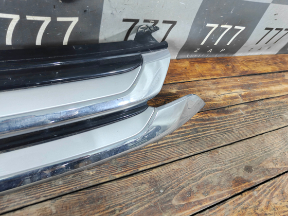 Решетка радиатора Mitsubishi Outlander 3 15-18 Б/У Оригинал 7450A967
