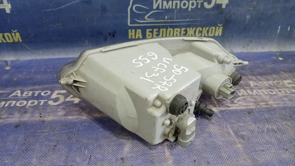Туманка правая TOYOTA CELSIOR 2000-2003