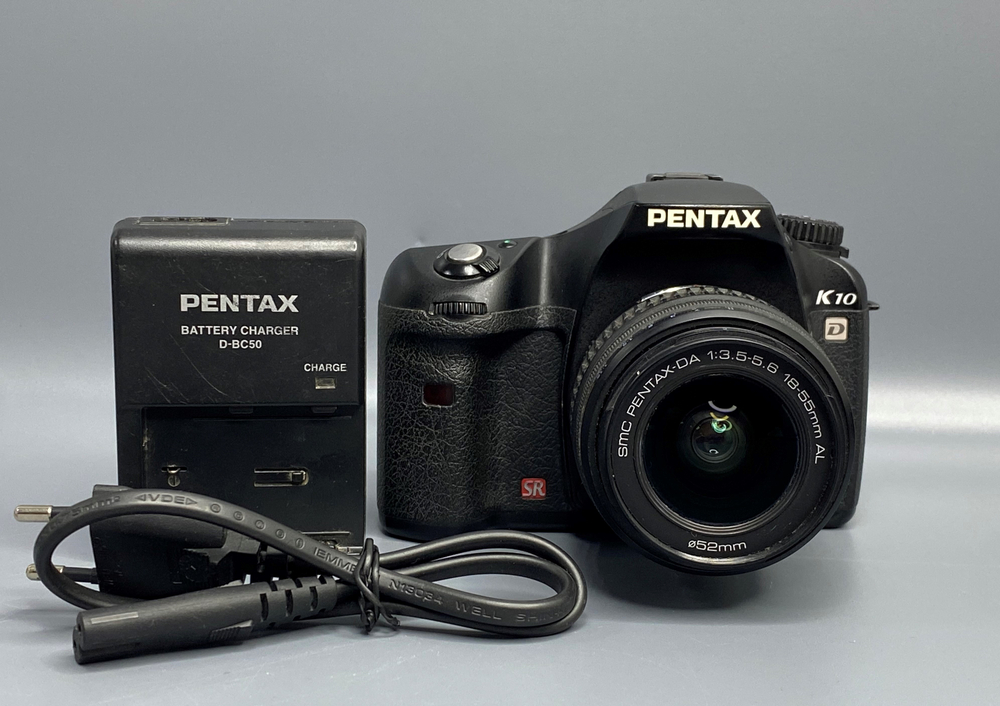 Pentax K10D + 18-55mm — 16 000 кадров