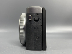 Canon G7X Mark III