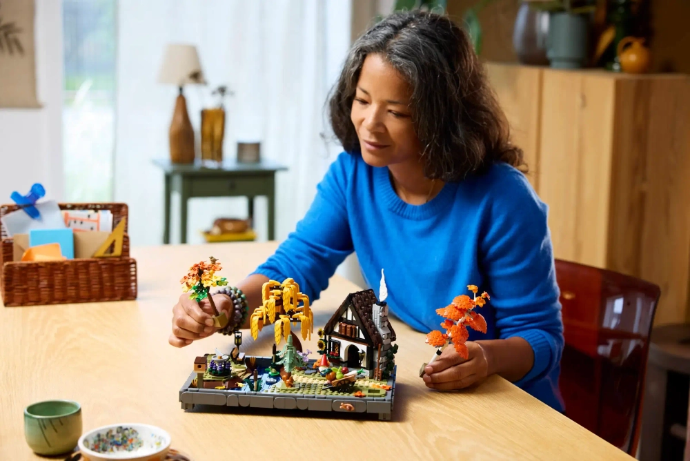 Конструктор LEGO Icons 11372 Autumn Cottage Garden