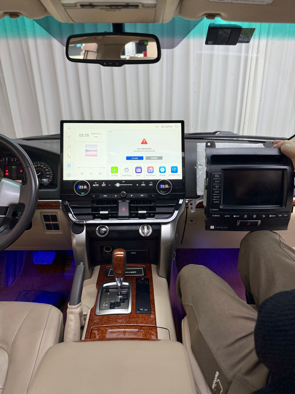 Установочный комплект для TOYOTA Land Cruiser 200 2007-2015 top  KUBERG ZF-3038H-GE