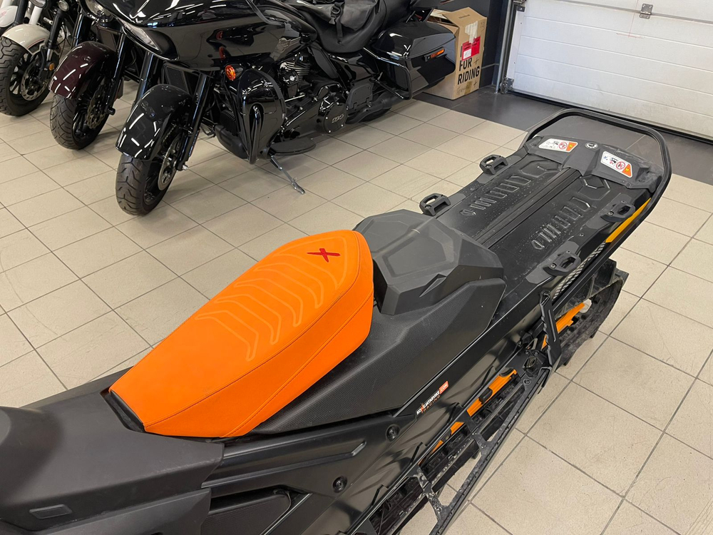 Снегоход BRP SKI-DOO SUMMIT X EXPERT 154 850 E-TEC (2024 m/y) с НДС