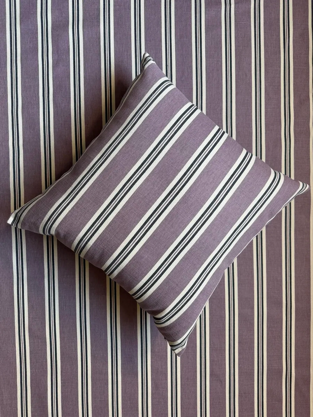 Подушка декоративная 55x55