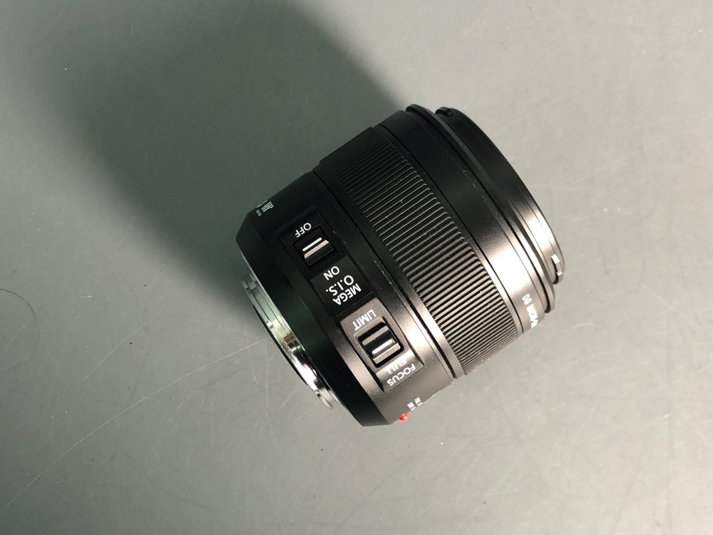 Panasonic Leica 45mm 2.8 DG Macro-Elmari MFT