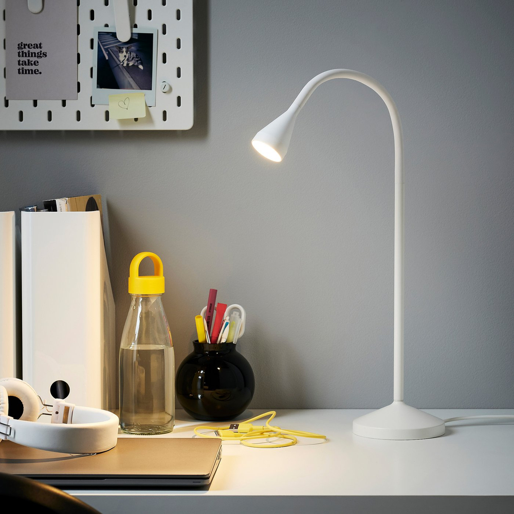 IKEA NÄVLINGE  (ИКЕА НЭВЛИНГЕ)  -  Лампа настольная LED - белая