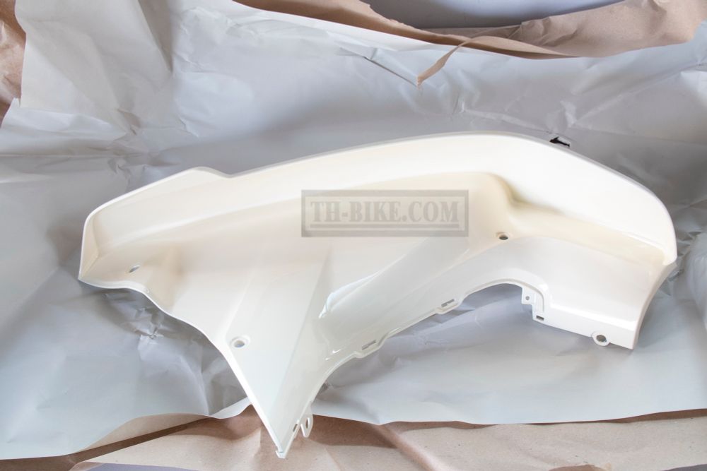 81141-KZV-T00ZH. SHIELD, L. LEG. Honda SUPER CUB110 Dream110 NBC110 (JA10-100xxxx)