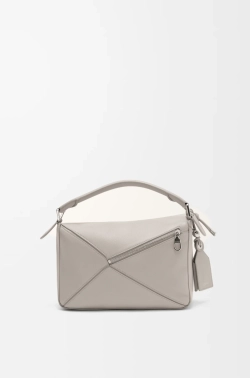Loewe Маленькая сумка натуральной кожи, светло-серый
