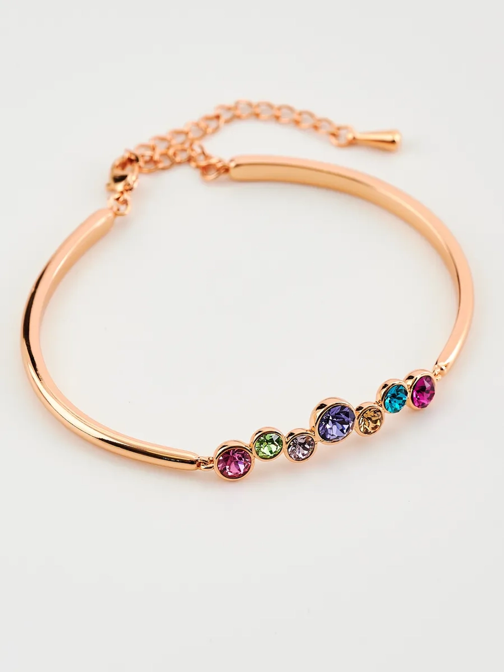 Жесткий браслет Эльза с разноцветными камнями Swarovski