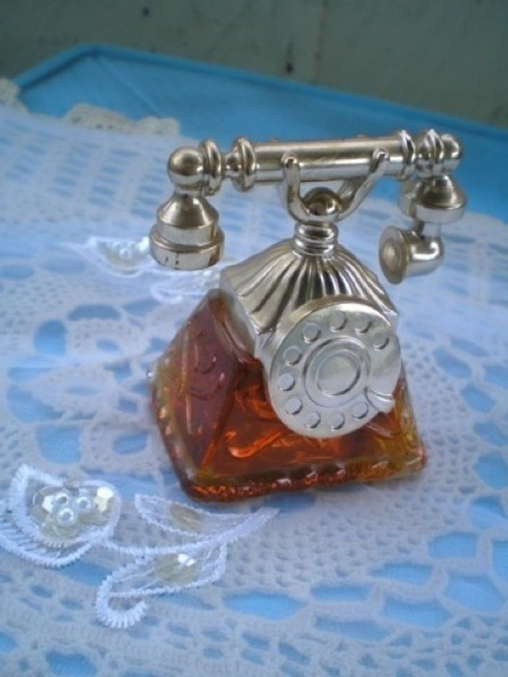 Avon Topaze