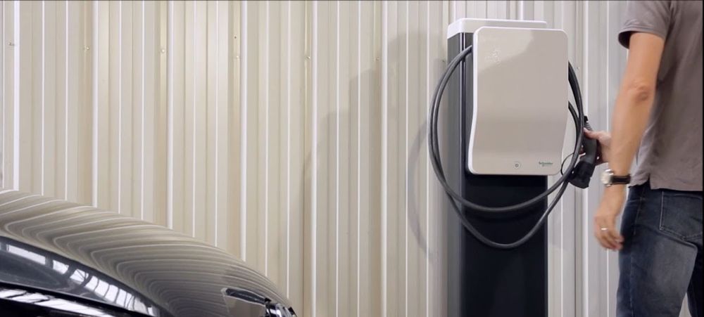 Зарядная станция EVlink Wallbox, 7.4 кВт, с кабелем T2 (EVH2S7P0CK) - 6