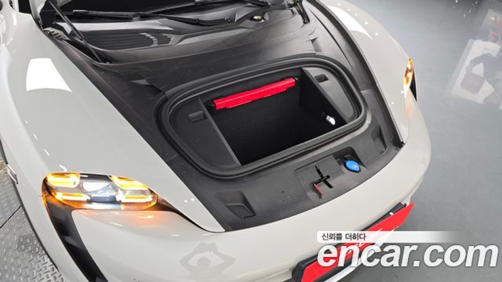 Porsche Taycan 4S — 2023
