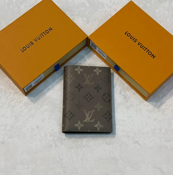 Обложка для паспорта Louis Vuitton Passport Cover G77