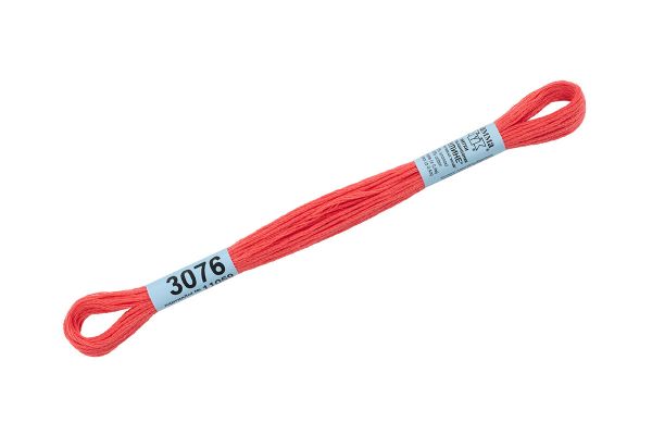 Мулине Gamma 100% хлопок, цв.3076 св.красный, 24 мотка по 8 метров