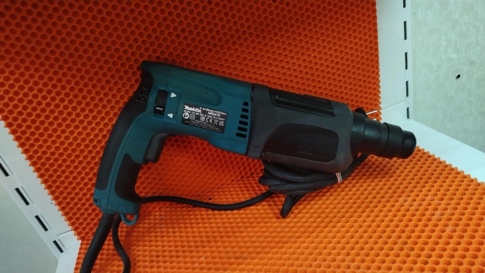 Перфоратор сетевой SDS-plus Makita HR 2470, 780 Вт, 2.7 Дж