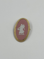 Брошь Wedgwood розовая