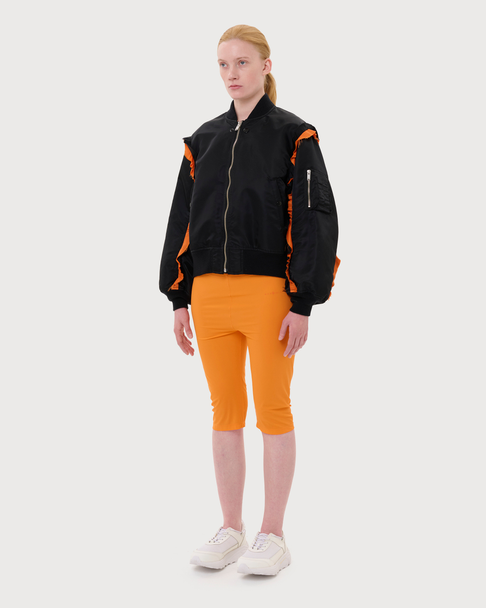 MM6 MAISON MARGIELA ШОРТЫ ОРАНЖЕВЫЕ ОБЛЕГАЮЩИЕ ПО КОЛЕНО