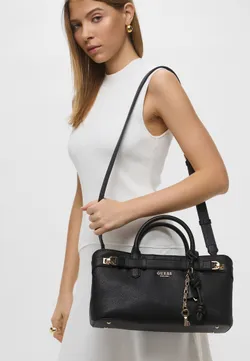 Сумка  женская  GUESS
