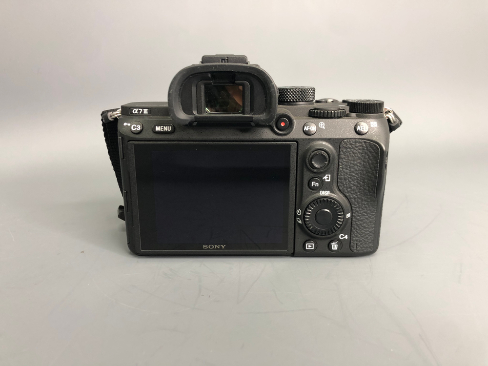 Sony A7 III 1.400 кадров