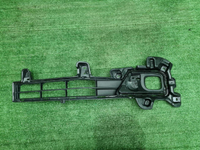 Накладка ПТФ левая Toyota Land Cruiser 200 (15-21)