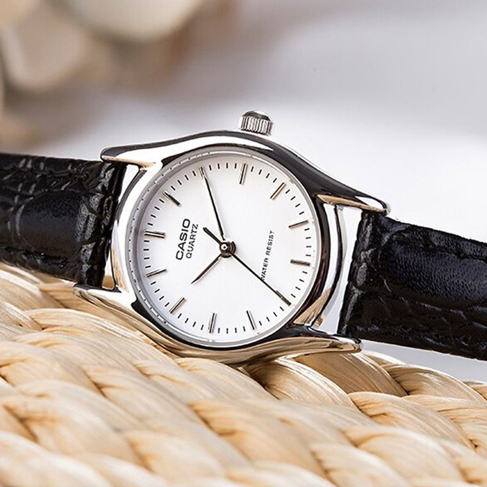 Женские  наручные часы Casio Vintage LTP-1094E-7A