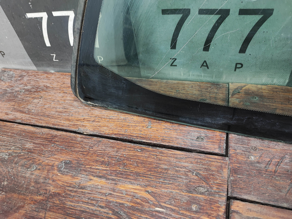 Стекло багажника правое Citroen C4 Grand Picasso 2 13-18 Б/У Оригинал 9676908380