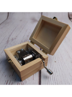Музыкальная деревянная шкатулка Music Box
