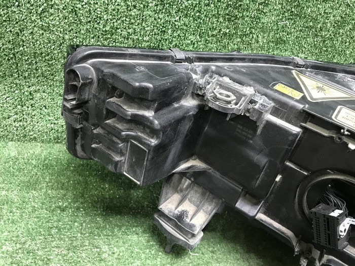 Фара правая BMW X7 G07 (19-22) Laser Light