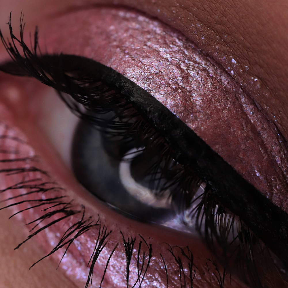 Тени для век жидкие сияющие тон 31 Pink Party «Relouis PRO Sparkle Liquid» 5 мл