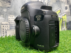 Canon EOS 5D Mark III