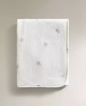 ZARA HOME ДЕТСКИЙ МУСЛИНОВЫЙ ПЛЕД С ПРИНТОМ "СЛОН", ЖЕЛТОВАТО-БЕЛЫЙ