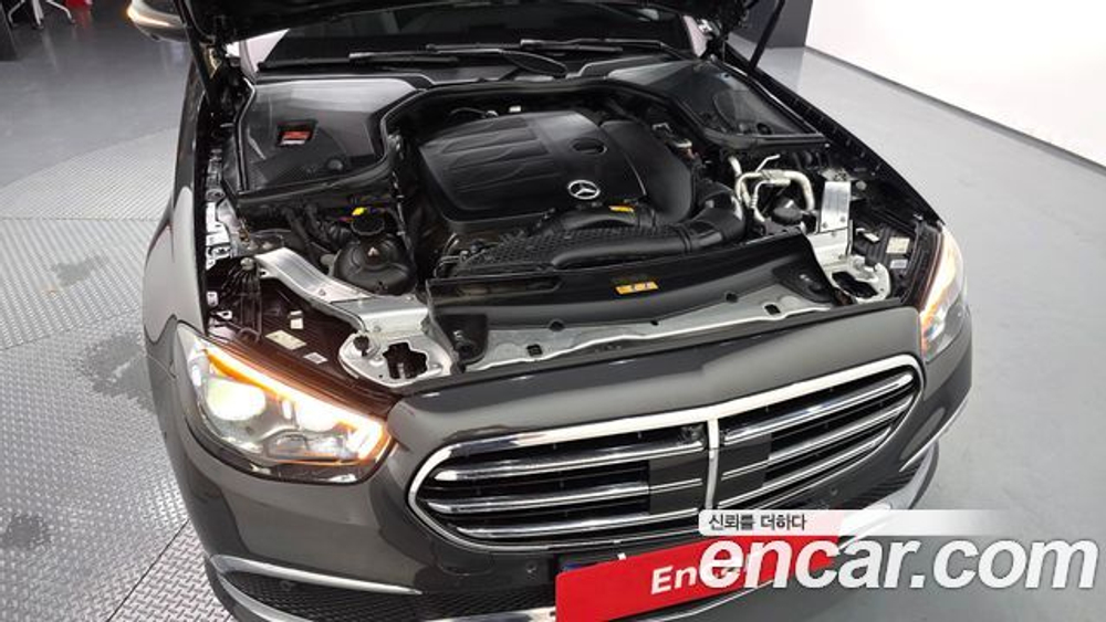 Mercedes-Benz E-Class E350 4MATIC Exclusive — 2023
