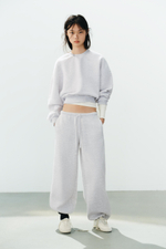 БАЗОВЫЕ ПРЯМЫЕ БРЮКИ С РЕГУЛИРУЕМЫМ НИЗОМ — ZARA
