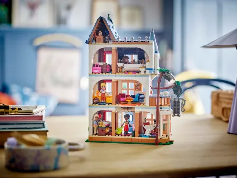 Конструктор LEGO Friends 42638 Отель типа: Постель и завтрак