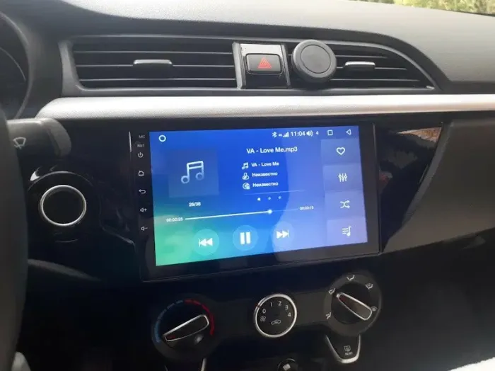Магнитола для KIA Rio 4, Rio X-Line 2017-2020 (рамка под 9" с кнопкой) - Parafar PF105UHD на Android 13, Быстрая, QLED, CarPlay, 4G SIM-слот