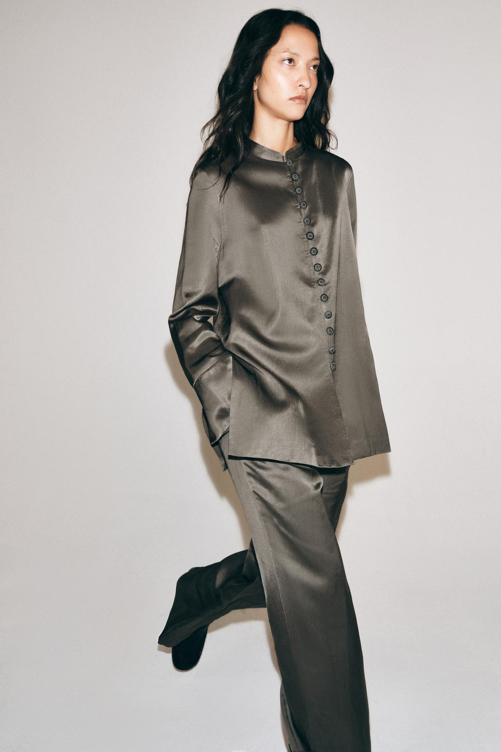 ZARA ШИРОКИЕ БРЮКИ ИЗ САТИНА — ZW COLLECTION, СЕРЫЙ