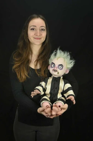 Фигурка NECA 57307 Baby Beetlejuice 1:1 Prop Replica