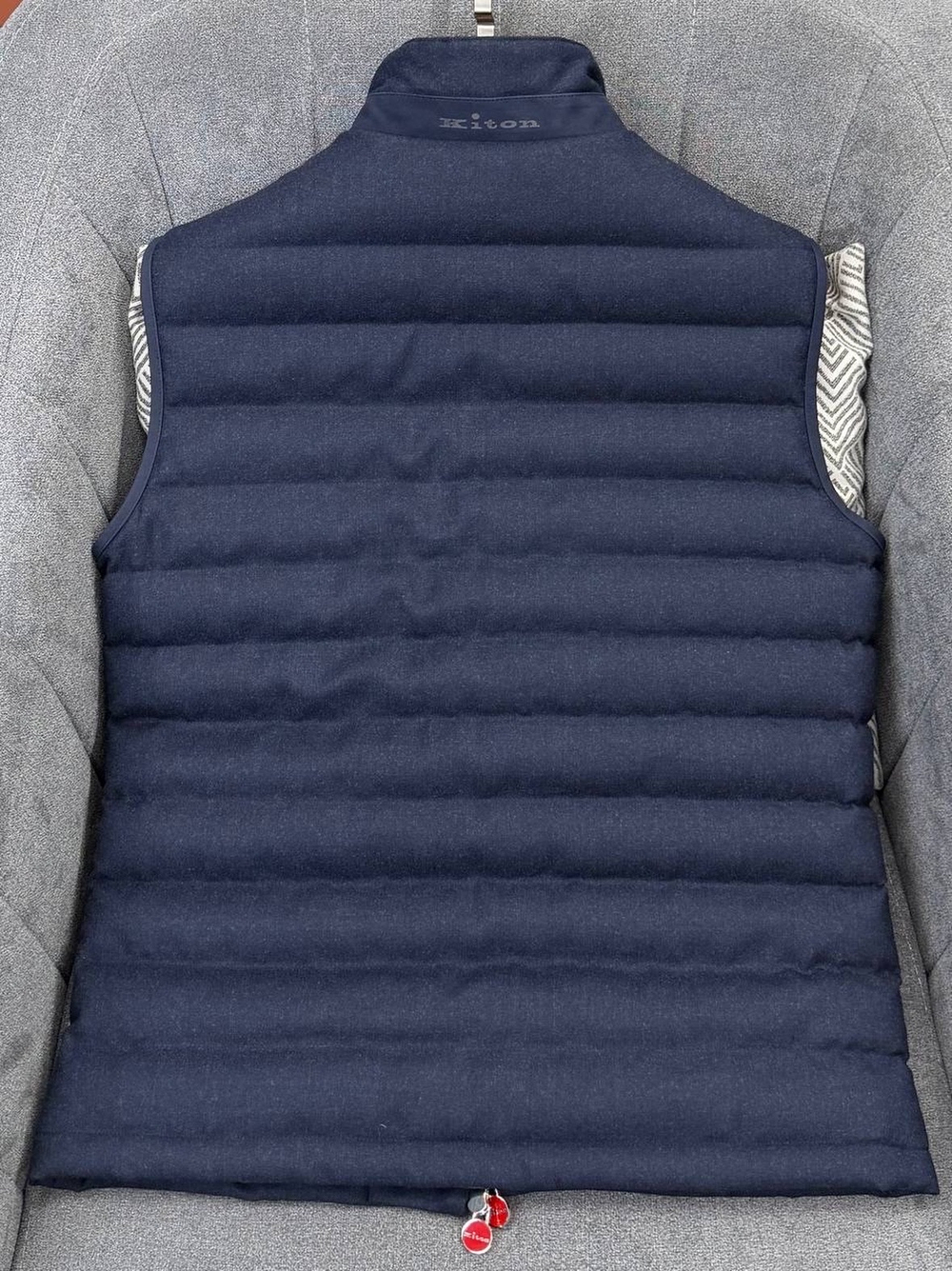 Пуховый жилет Kiton