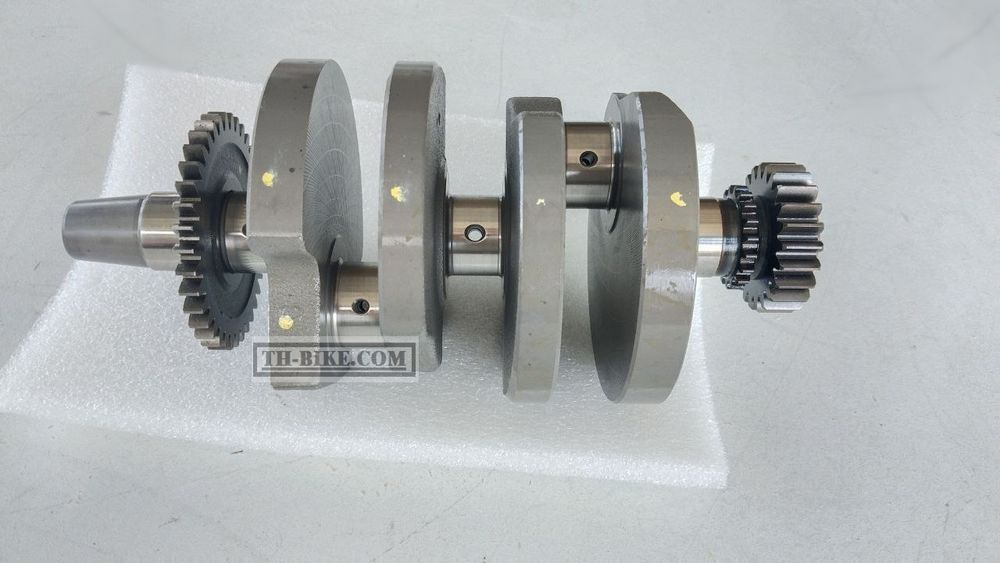 13031-0770. CRANKSHAFT-COMP. B MK. Kawasaki Z300, Ninja300, Versys-X300 (KLE300)