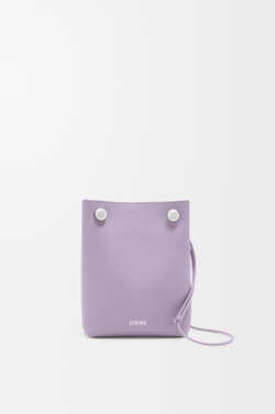 Loewe Сумка-мешок Pebble из гладкой телячьей кожи, сиреневый
